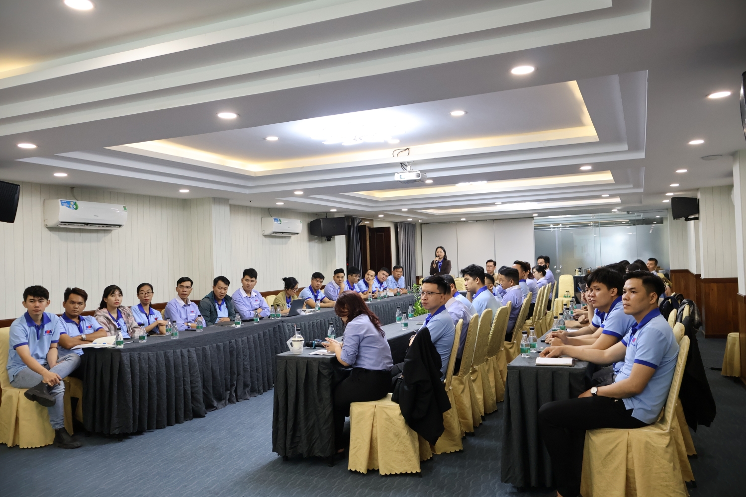 hop-tong-ket-nam-2024-ky-ket-muc-tieu-nam-2025