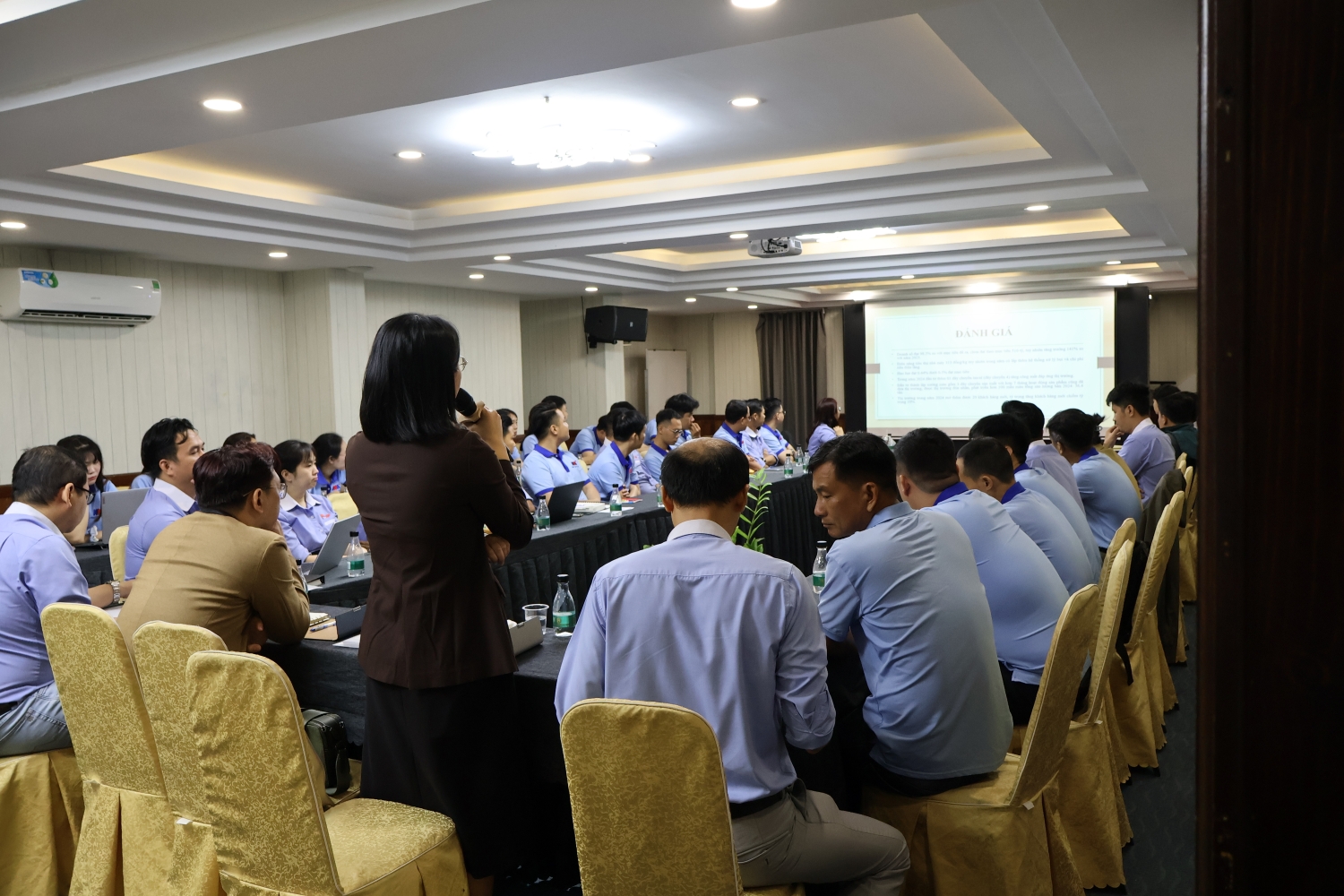 hop-tong-ket-nam-2024-ky-ket-muc-tieu-nam-2025